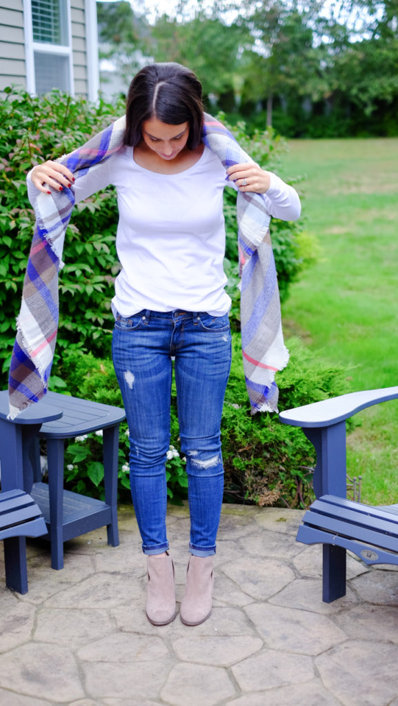 how-to-tie-a-square-blanket-scarf-8