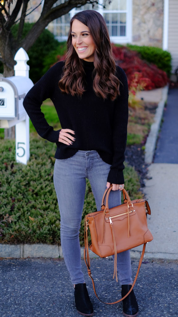 black-sweater-and-gray-jeans-outfit