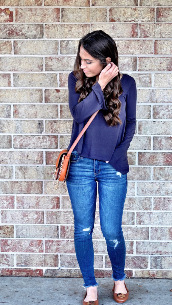 casual navy and cognac outfit idea