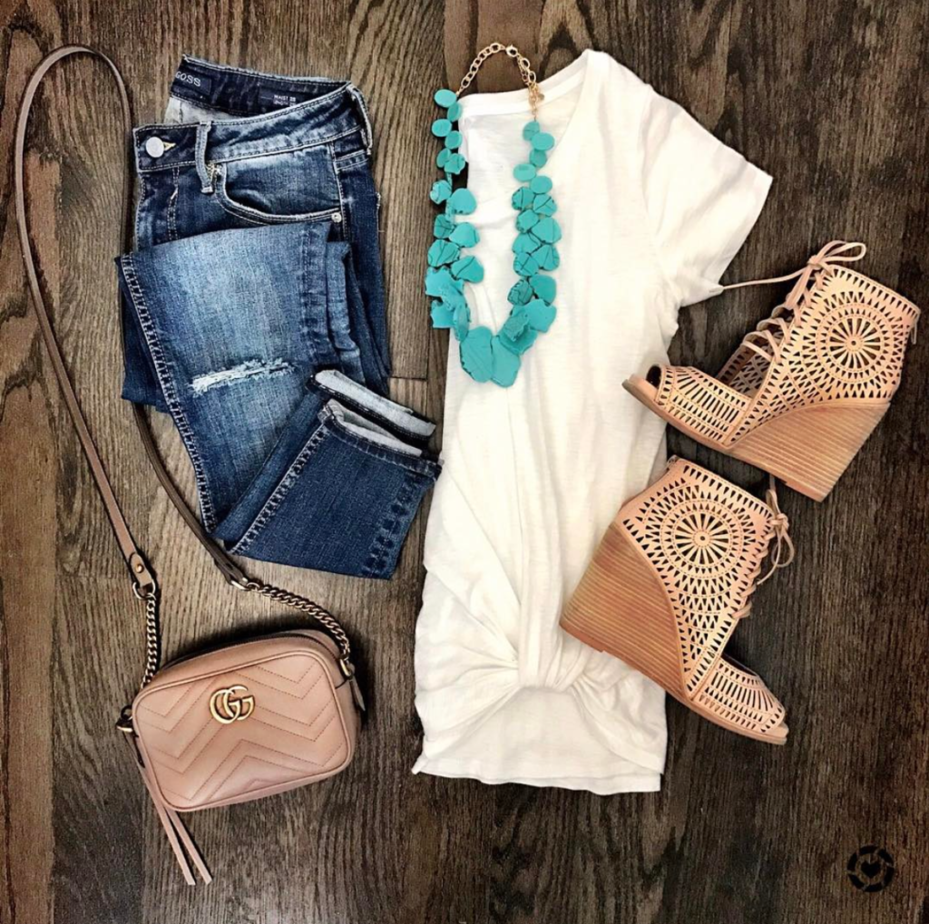 white twist front tee and wedges outfit