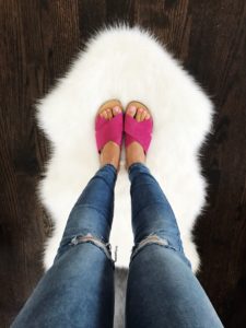 5 Best Flat Sandals for Summer | MrsCasual