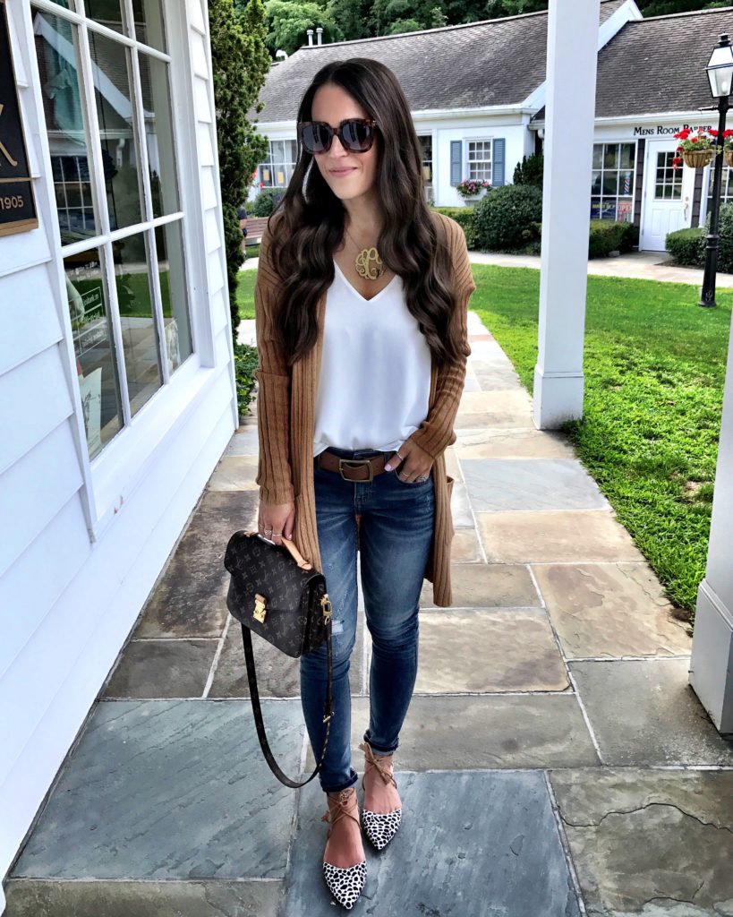 Classic Style: Black Jeans, Chunky Beige Open Cardigan OOTD; What's In My Louis  Vuitton Multi Pochette; All-Natural Rose Gold Makeup Palette / Fashion Over  40, 50 – JLJ Back To Classic/