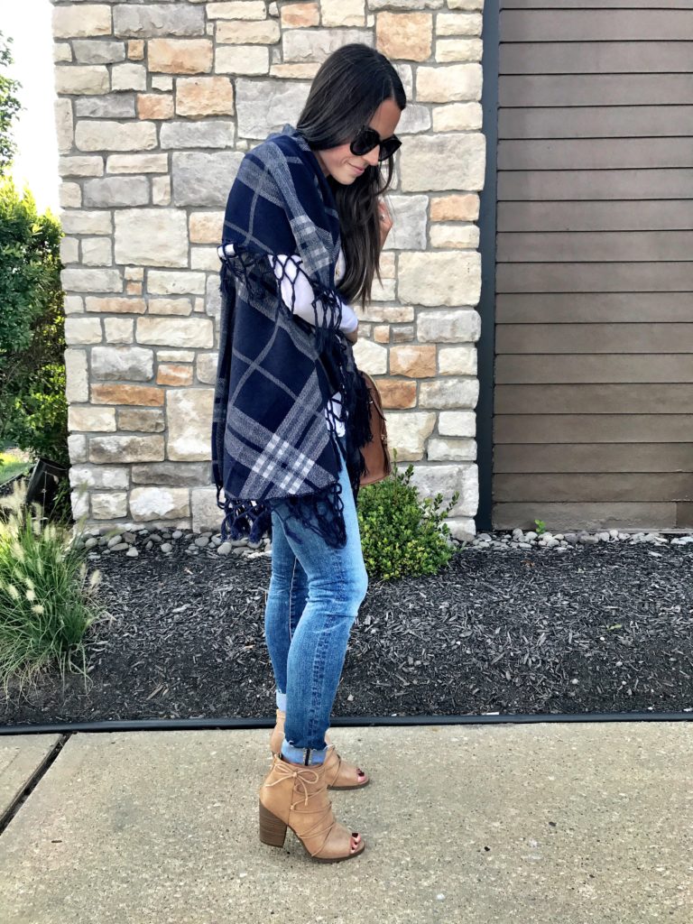 cozy plaid fall outfit
